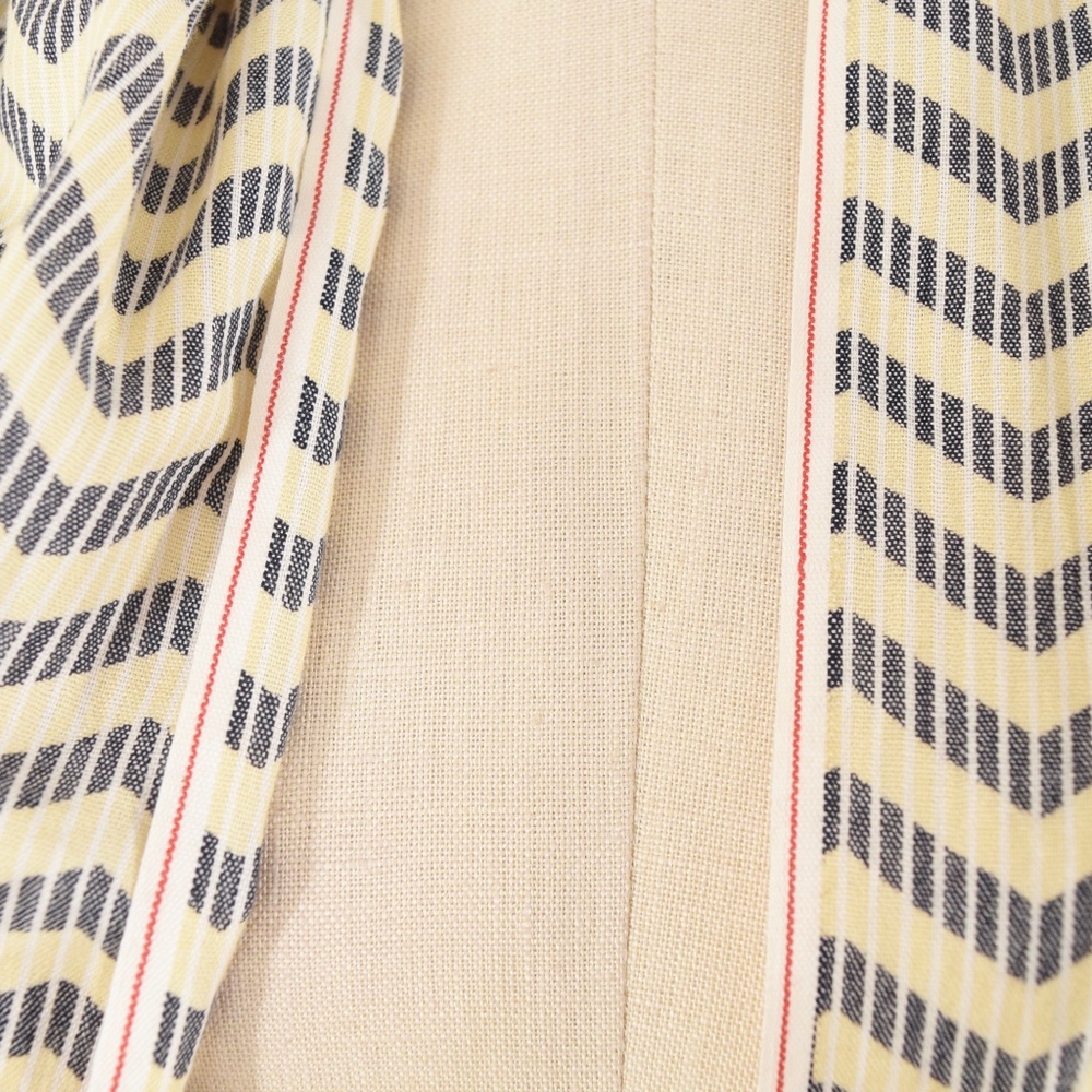 ❌SOLD❌NWT J.Crew Ikat Chevron Blanket Scarf - Picture 3 of 6